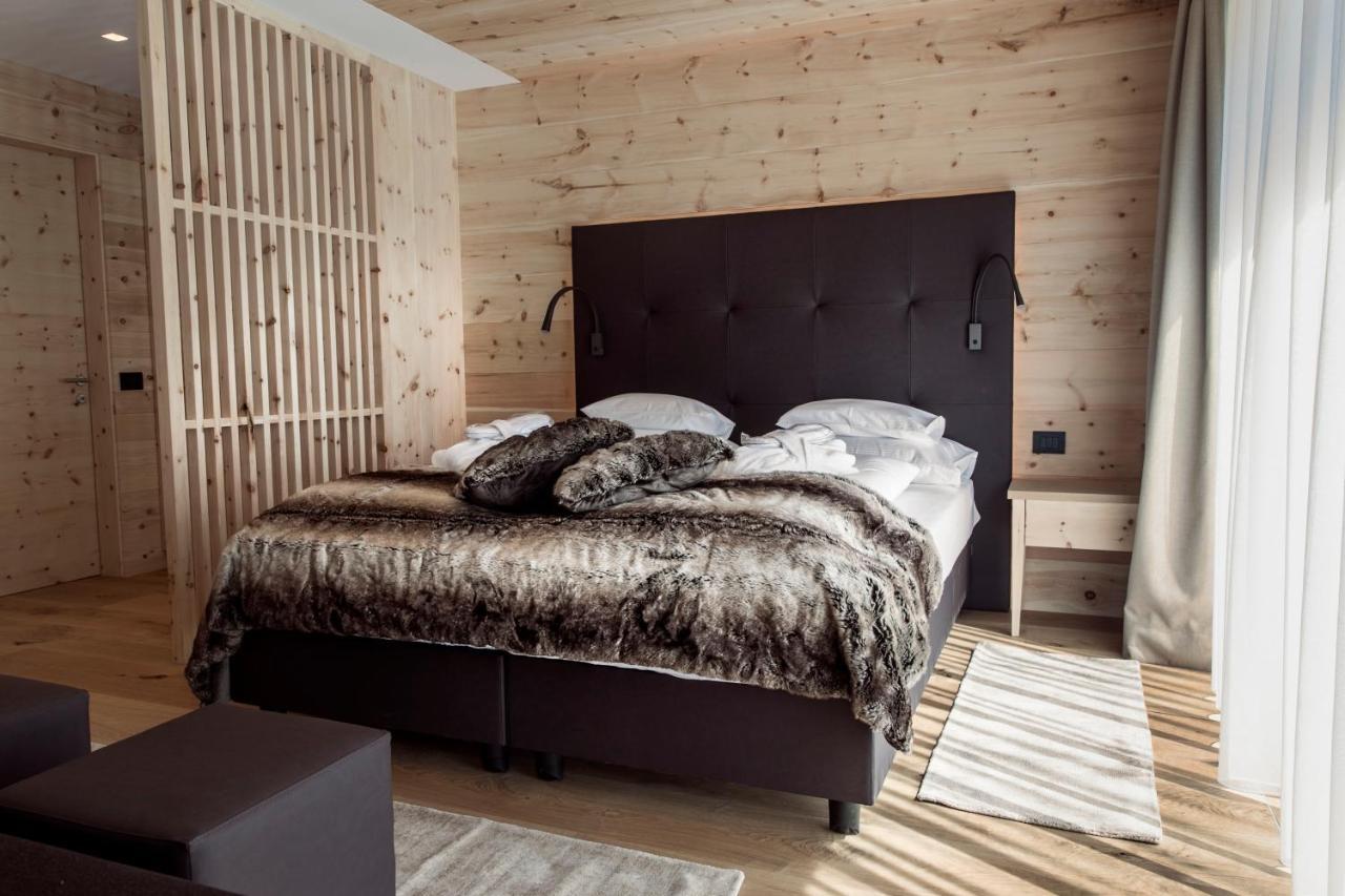 Hotel Gran Paradiso San Cassiano  Exteriör bild