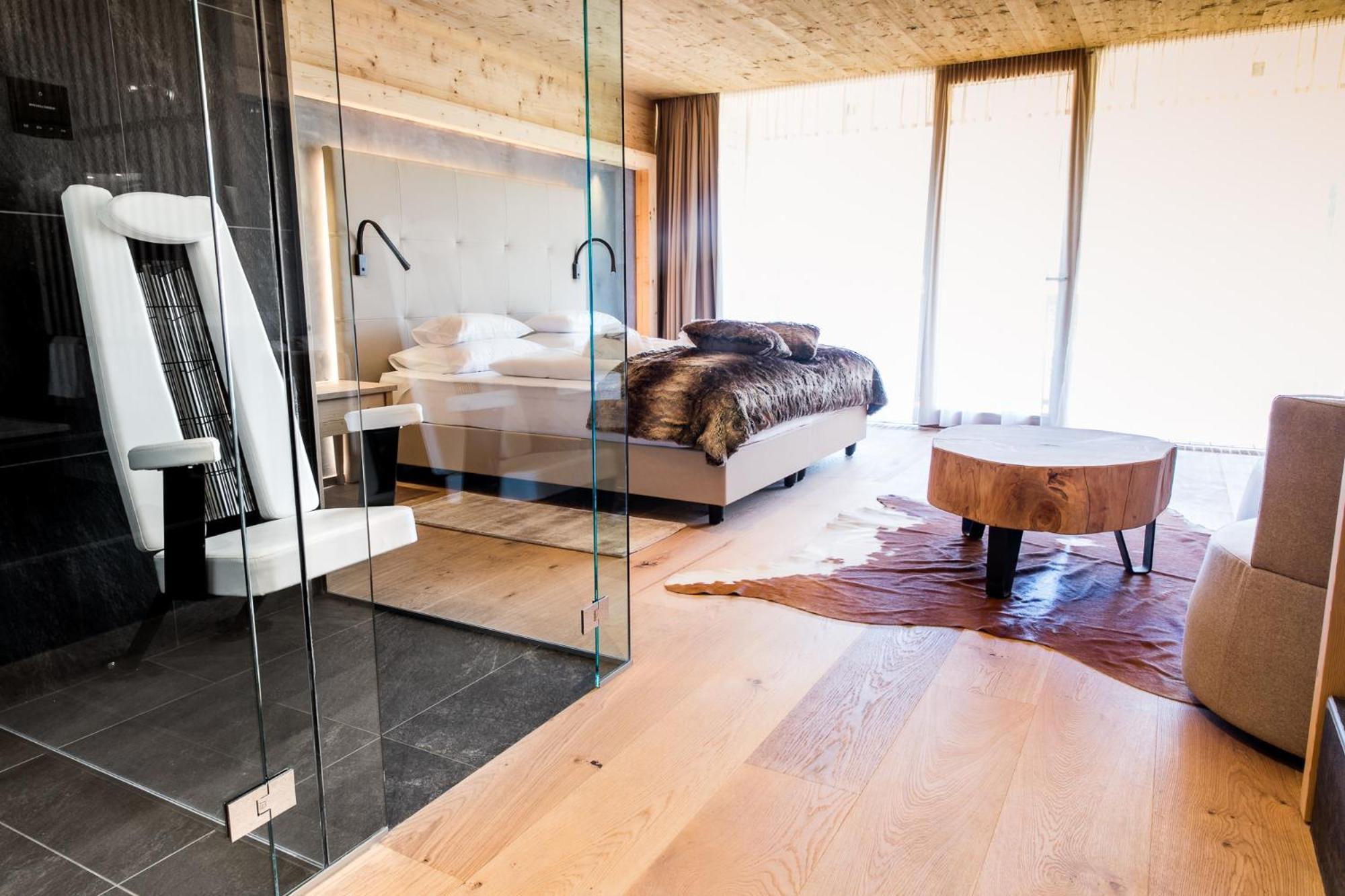 Hotel Gran Paradiso San Cassiano  Exteriör bild