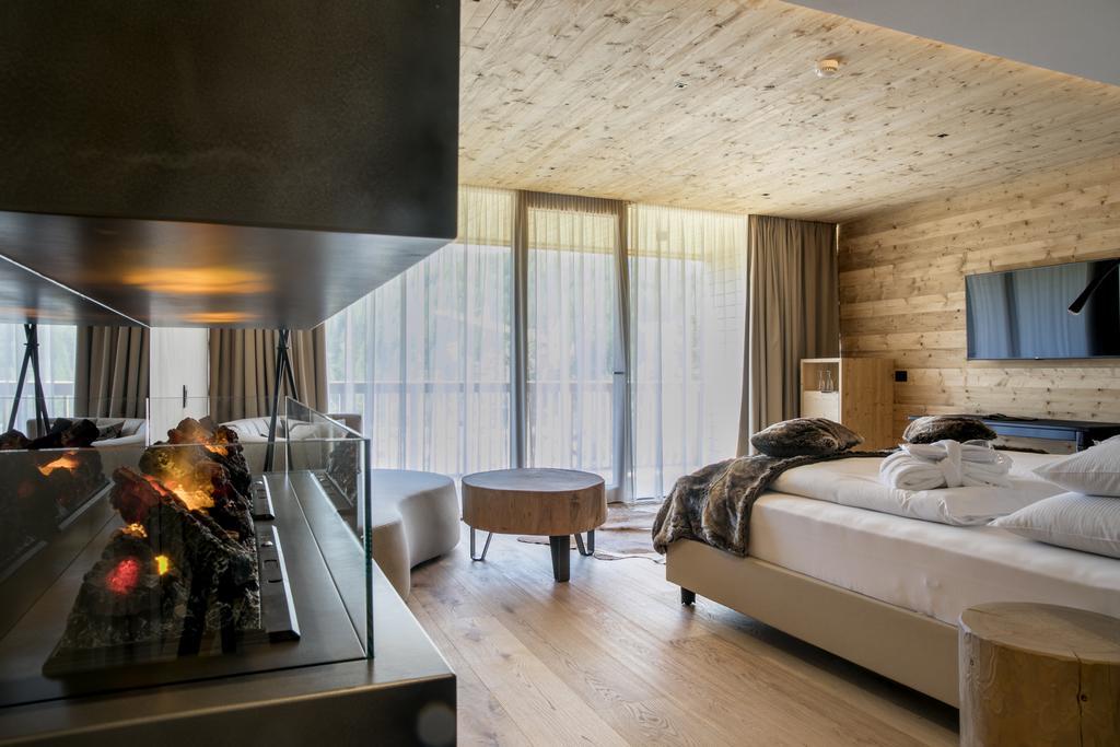 Hotel Gran Paradiso San Cassiano  Exteriör bild